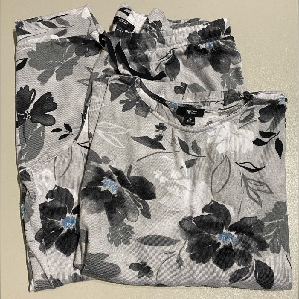 Simply Vera Vera Wang lounge set